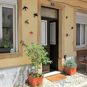 Appartamento The Back Street Nest, Lisbona